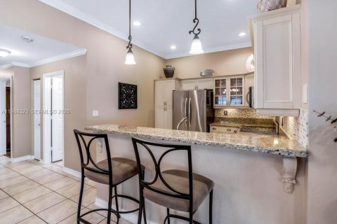 Villa ou maison à vendre à Pembroke Pines, Floride: 3 chambres, 118.73 m2 № 2066216 - photo 12