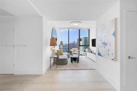 Condominio en alquiler en Miami, Florida, 4 dormitorios, 306.39 m2 № 1997257 - foto 7