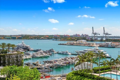 Condominio en venta en Miami Beach, Florida, 2 dormitorios, 140.84 m2 № 1958942 - foto 8