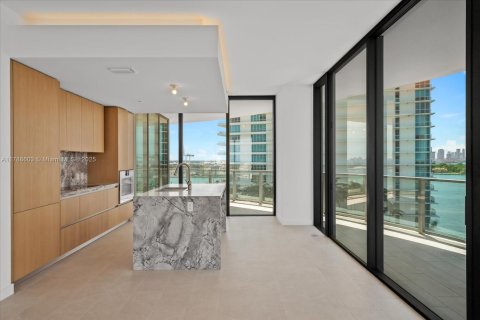 Condominio en venta en Miami Beach, Florida, 2 dormitorios, 140.84 m2 № 1958942 - foto 3