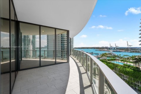 Condominio en venta en Miami Beach, Florida, 2 dormitorios, 140.84 m2 № 1958942 - foto 12