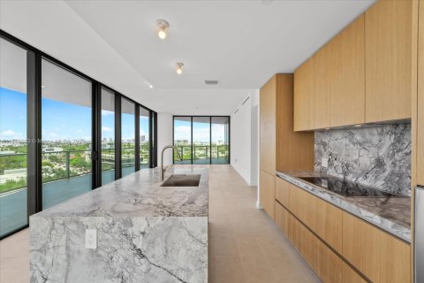 Condominio en venta en Miami Beach, Florida, 2 dormitorios, 140.84 m2 № 1958942 - foto 4