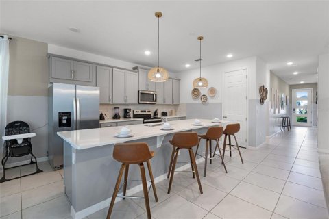 Casa en venta en Kissimmee, Florida, 6 dormitorios, 277.5 m2 № 1807967 - foto 7