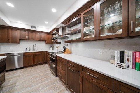 Condo in Belleair, Florida, 3 bedrooms  № 1250477 - photo 26