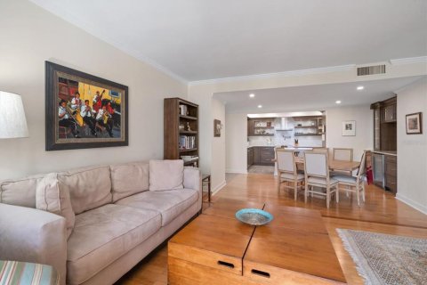 Condo in Belleair, Florida, 3 bedrooms  № 1250477 - photo 30