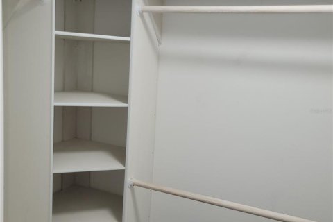 House in Saint Petersburg, Florida 2 bedrooms, 88.81 sq.m. № 1903523 - photo 17