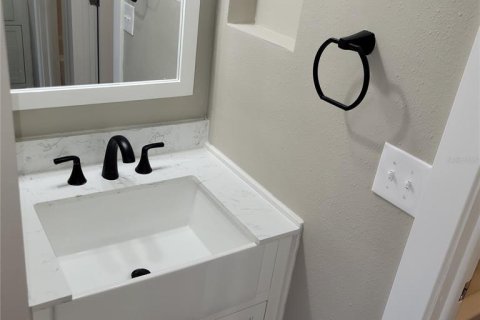 House in Saint Petersburg, Florida 2 bedrooms, 88.81 sq.m. № 1903523 - photo 21