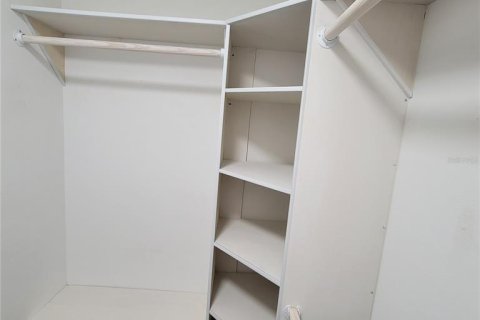 House in Saint Petersburg, Florida 2 bedrooms, 88.81 sq.m. № 1903523 - photo 18