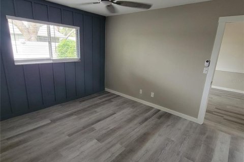 House in Saint Petersburg, Florida 2 bedrooms, 88.81 sq.m. № 1903523 - photo 27