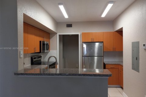 Condominio en venta en North Lauderdale, Florida, 2 dormitorios, 101.08 m2 № 2031445 - foto 5