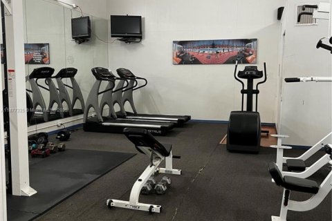 Condo in Sunrise, Florida, 1 bedroom  № 1924161 - photo 17