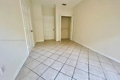 Copropriété à louer à Miami, Floride: 1 chambre, 46.17 m2 № 1877546 - photo 5