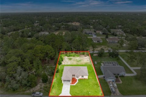 Villa ou maison à vendre à Weeki Wachee, Floride: 4 chambres, 197.42 m2 № 2280304 - photo 3