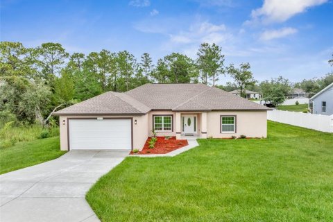Villa ou maison à vendre à Weeki Wachee, Floride: 4 chambres, 197.42 m2 № 2280304 - photo 5