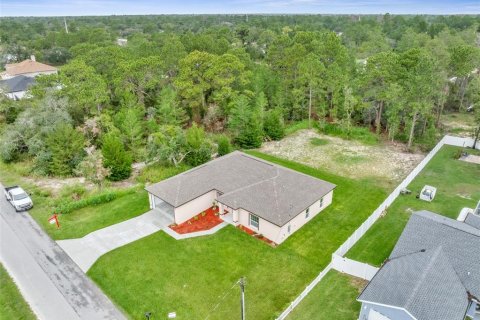 Villa ou maison à vendre à Weeki Wachee, Floride: 4 chambres, 197.42 m2 № 2280304 - photo 4