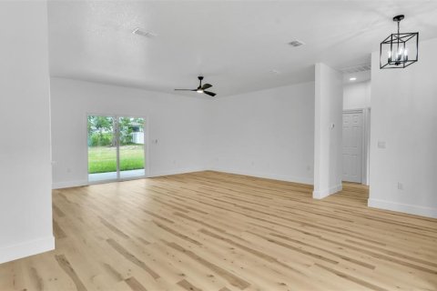 Villa ou maison à vendre à Weeki Wachee, Floride: 4 chambres, 197.42 m2 № 2280304 - photo 19