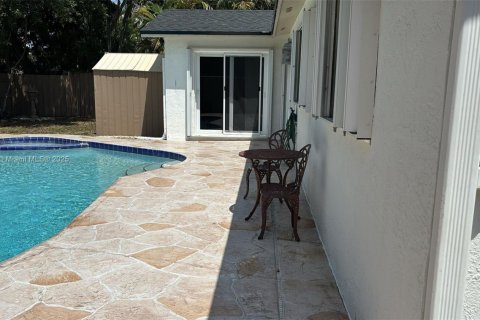 Casa en venta en Coral Springs, Florida, 4 dormitorios, 130.99 m2 № 1487711 - foto 2