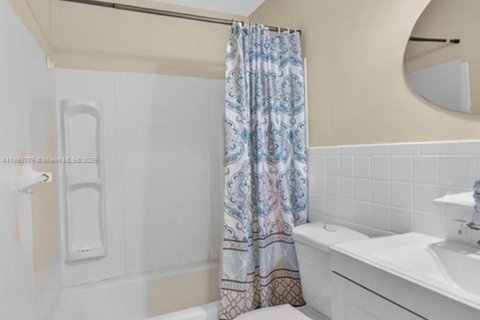 Condominio en venta en Lake Park, Florida, 2 dormitorios, 72 m2 № 1949536 - foto 13