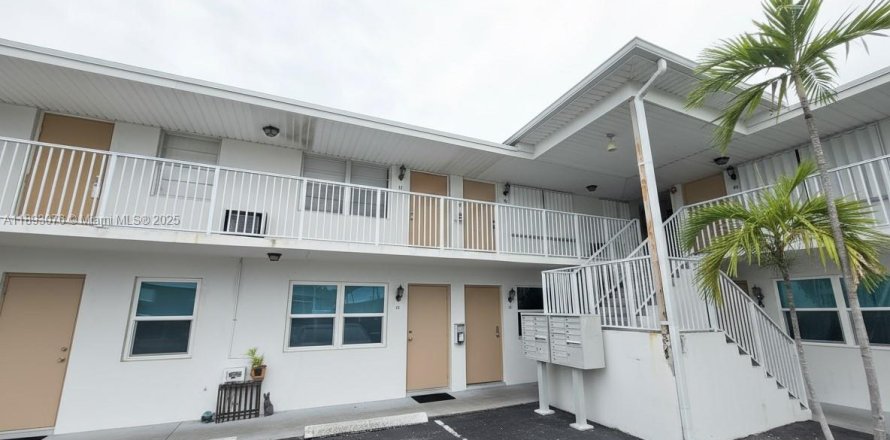 Condominio en Lake Park, Florida, 2 dormitorios  № 1949536