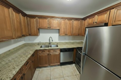 Condominio en venta en Lake Park, Florida, 2 dormitorios, 72 m2 № 1949536 - foto 2