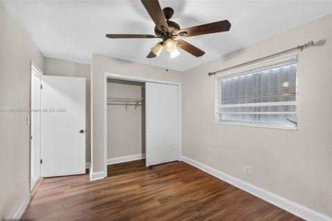 Condominio en venta en Lake Park, Florida, 2 dormitorios, 72 m2 № 1949536 - foto 9