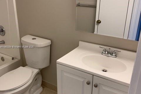 Condo in Sunrise, Florida, 1 bedroom  № 1890539 - photo 8