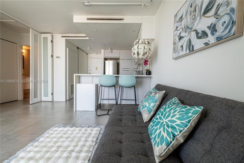 Condo in Miami Beach, Florida, 1 bedroom  № 2067902 - photo 20