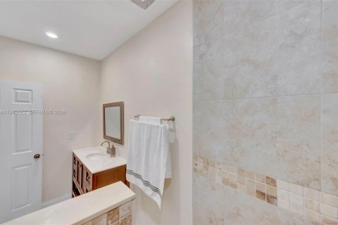 Снять в аренду таунхаус в Хомстед, Флорида 3 спальни, 116.87м2, № 2004972 - фото 22