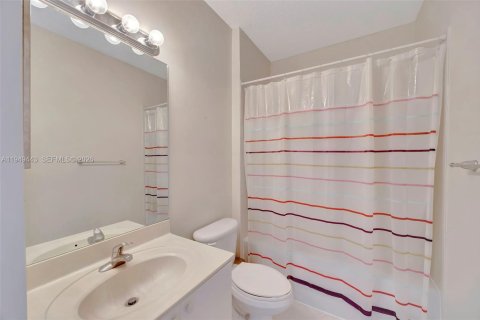 Снять в аренду таунхаус в Хомстед, Флорида 3 спальни, 116.87м2, № 2004972 - фото 25