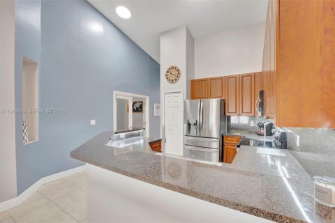 Снять в аренду таунхаус в Хомстед, Флорида 3 спальни, 116.87м2, № 2004972 - фото 12