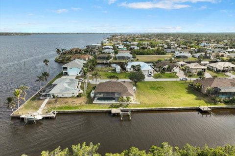 Casa en venta en Port Charlotte, Florida, 3 dormitorios, 200.67 m2 № 1766229 - foto 26