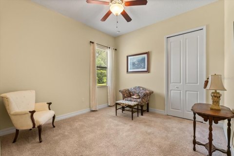 House in Sorrento, Florida 4 bedrooms, 316.7 sq.m. № 1827901 - photo 26