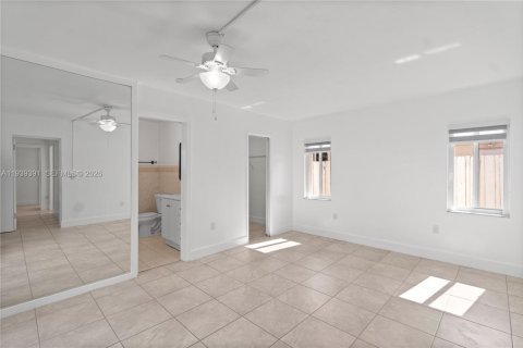 Villa ou maison à vendre à Miami, Floride: 4 chambres, 153.57 m2 № 1997603 - photo 28