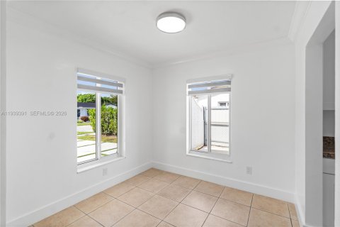 Villa ou maison à vendre à Miami, Floride: 4 chambres, 153.57 m2 № 1997603 - photo 8