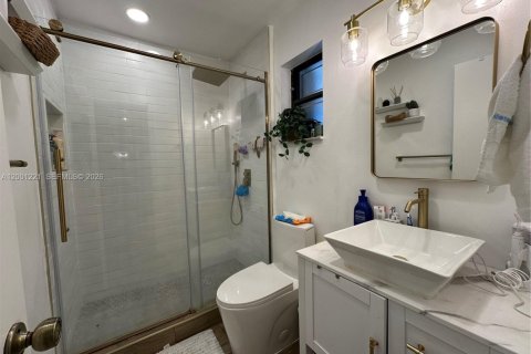 Купить виллу или дом в Корал-Спрингс, Флорида 3 спальни, 153.57м2, № 2065379 - фото 22