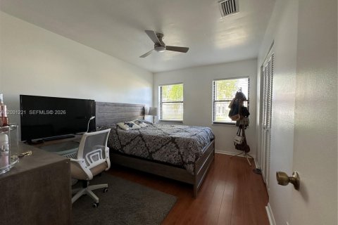 Купить виллу или дом в Корал-Спрингс, Флорида 3 спальни, 153.57м2, № 2065379 - фото 24