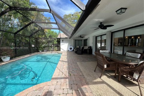 Купить виллу или дом в Корал-Спрингс, Флорида 3 спальни, 153.57м2, № 2065379 - фото 27