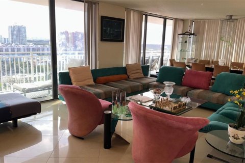 Copropriété à vendre à Sunny Isles Beach, Floride: 3 chambres, 210.61 m2 № 2004411 - photo 20