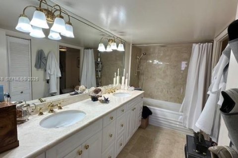Copropriété à vendre à Sunny Isles Beach, Floride: 3 chambres, 210.61 m2 № 2004411 - photo 13