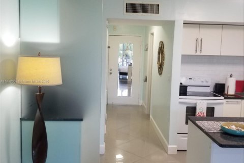 Condo in Tavernier, Florida  № 1464033 - photo 28
