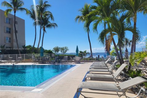 Condo in Tavernier, Florida  № 1464033 - photo 6