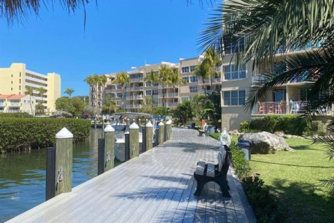 Condo in Tavernier, Florida  № 1464033 - photo 15