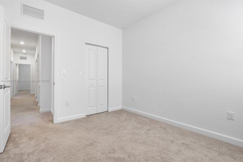Touwnhouse à vendre à Miami, Floride: 4 chambres, 169.08 m2 № 1688619 - photo 28