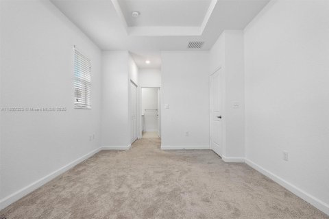 Touwnhouse à vendre à Miami, Floride: 4 chambres, 169.08 m2 № 1688619 - photo 23