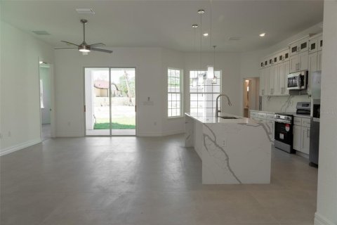 Villa ou maison à vendre à Ocala, Floride: 4 chambres, 167.32 m2 № 2205847 - photo 5