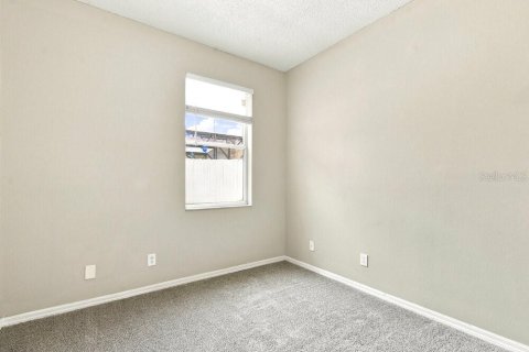 House in Orlando, Florida 4 bedrooms, 183.2 sq.m. № 2396401 - photo 11
