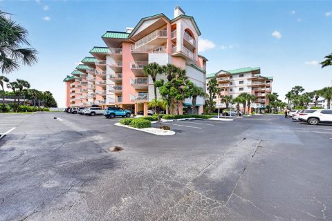 Copropriété à vendre à Indian Shores, Floride: 2 chambres, 130.06 m2 № 2428641 - photo 2