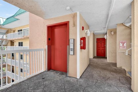 Copropriété à vendre à Indian Shores, Floride: 2 chambres, 130.06 m2 № 2428641 - photo 7