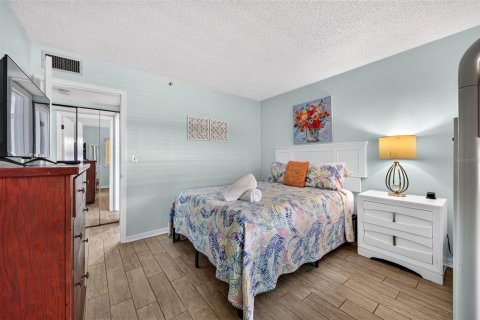 Copropriété à vendre à Indian Shores, Floride: 2 chambres, 130.06 m2 № 2428641 - photo 27