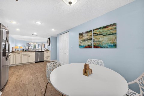 Copropriété à vendre à Indian Shores, Floride: 2 chambres, 130.06 m2 № 2428641 - photo 16